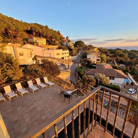 Mare Nostrum,12 Personen, Panoramisch Zeezicht Nyaraló Lloret de Mar