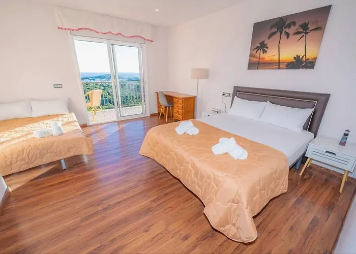 Mare Nostrum,12 Personen, Panoramisch Zeezicht Feriehus Lloret de Mar